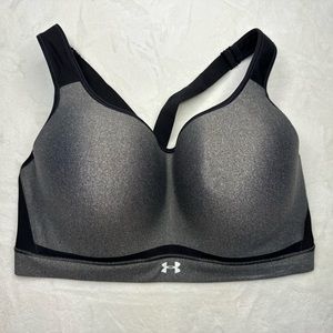 UA fitted sports bra 38DD Black and Grey